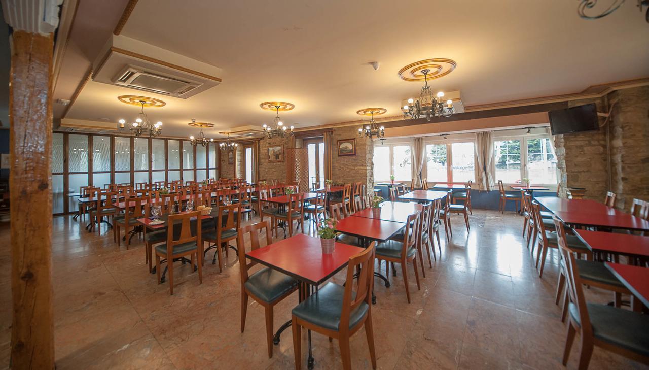 Hotel Mur ฮากา ภายนอก รูปภาพ